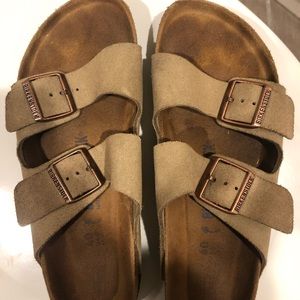 BIRKENSTOCK ROSE GOLD TAUPE COLOR